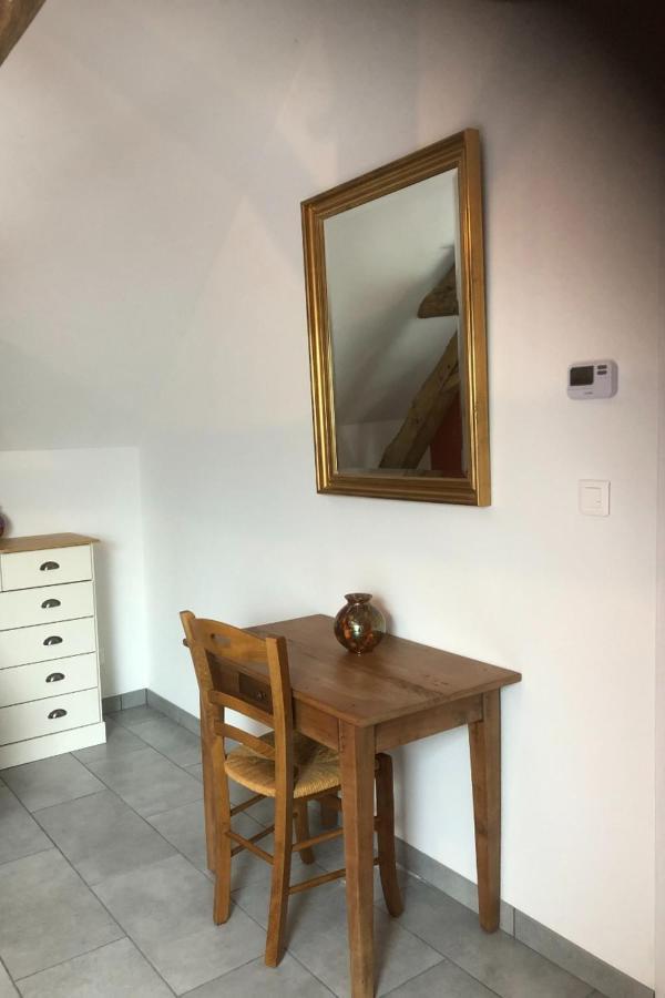 Chambre Feu Droiturier Ruang foto